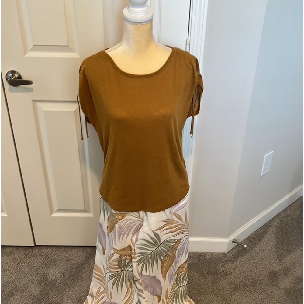 *OUTFIT* Joie linen pullover top & Tahari linen wide leg cropped pants